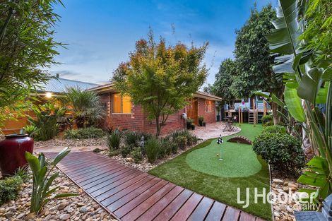 Property photo of 3 Buchan Green Pakenham VIC 3810