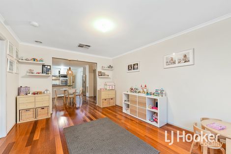 Property photo of 3 Buchan Green Pakenham VIC 3810