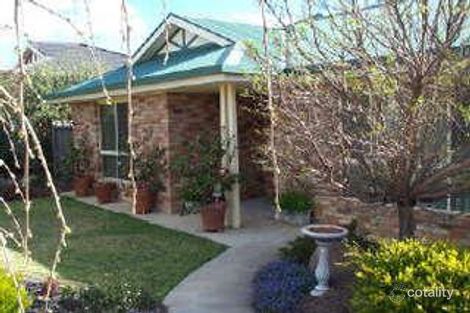Property photo of 6 Kaloona Drive Bourkelands NSW 2650