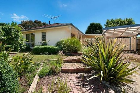 18 Montrose Ave, Somerville, VIC 3912