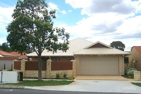 4b Stewart St, Scarborough, WA 6019