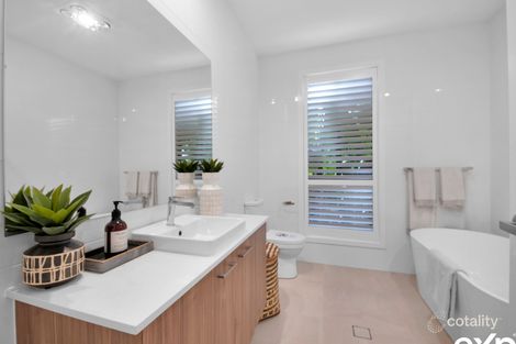 Property photo of 32 Settlers Boulevard Chisholm NSW 2322