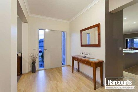 Property photo of 2 Goulburn Place Pakenham VIC 3810