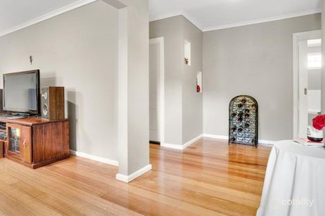 Property photo of 11 Raymond Road Seaford VIC 3198