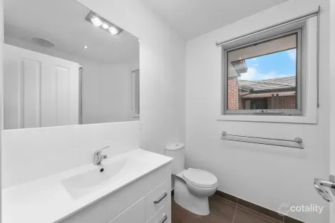 Property photo of 2/9 Maxwell Street Lalor VIC 3075