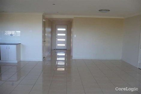 Property photo of 4 Zamia Way Gracemere QLD 4702