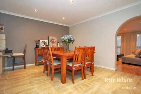 Property photo of 77 James Cook Drive Endeavour Hills VIC 3802