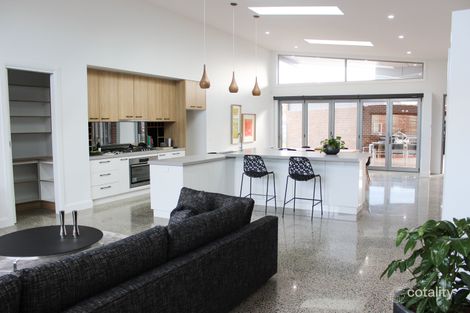 Property photo of 6A Harney Place Traralgon VIC 3844