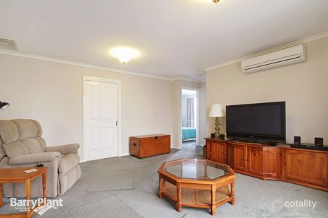 Property photo of 54 Sandalwood Drive Pakenham VIC 3810