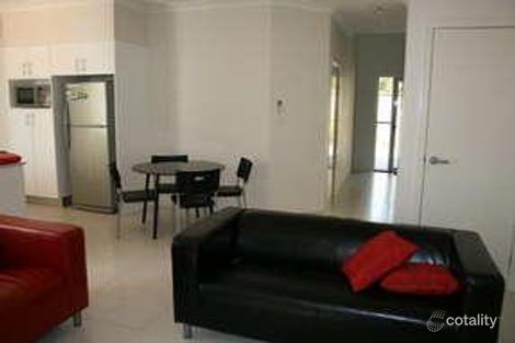 Property photo of 2/129 Pohlman Street Southport QLD 4215