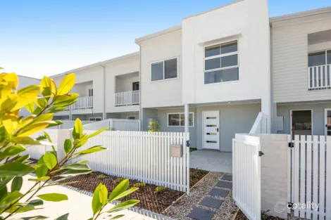 Property photo of 35 Aspley Crescent Nirimba QLD 4551