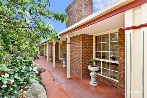 Property photo of 1 Lyons Rise Eltham VIC 3095