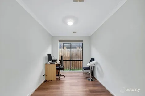 Property photo of 10 Beckworth Boulevard Tarneit VIC 3029