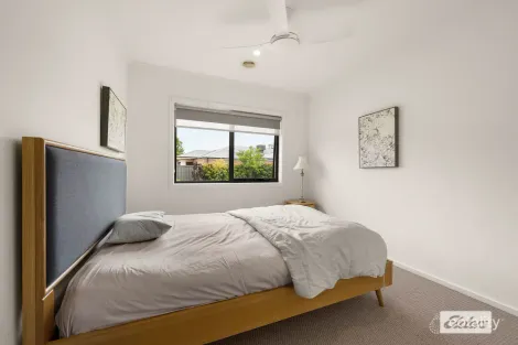 Property photo of 31 Riverside Boulevard Killara VIC 3691