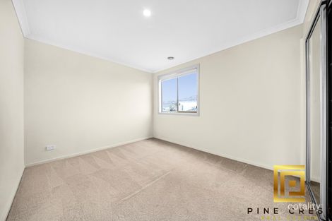 Property photo of 34 Featherbrook Drive Point Cook VIC 3030
