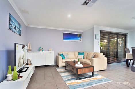 Property photo of 18 Crosthwait Circle Tapping WA 6065