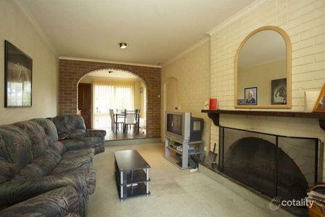 Property photo of 8 Corowa Place Frankston VIC 3199