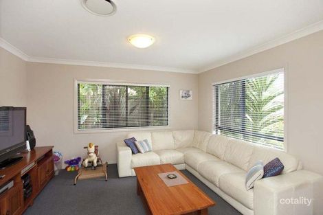 Property photo of 10 Holland Place Carindale QLD 4152