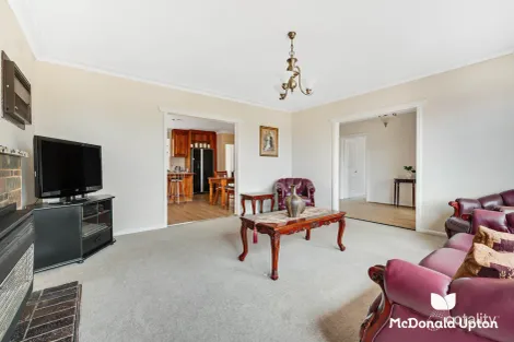 Property photo of 312 Milleara Road Avondale Heights VIC 3034