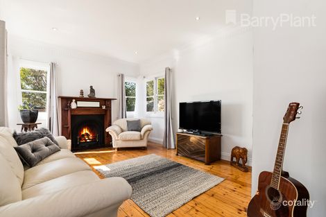 Property photo of 71 Woodlands Avenue Pascoe Vale South VIC 3044