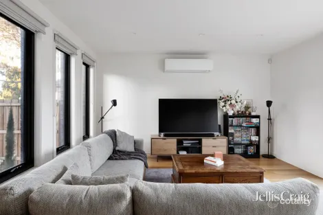 Property photo of 11 Darvall Street Rosanna VIC 3084