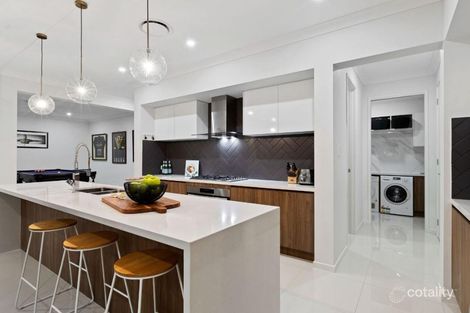 Property photo of 9 Linacre Crescent Carindale QLD 4152