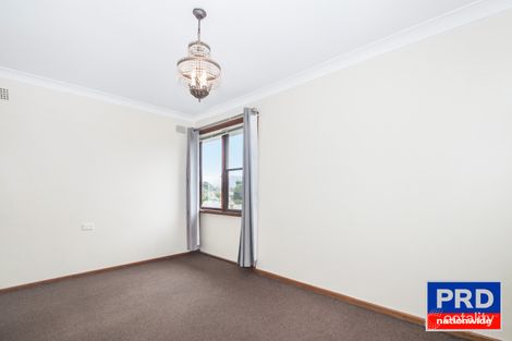 Property photo of 28 Echuca Crescent Koonawarra NSW 2530