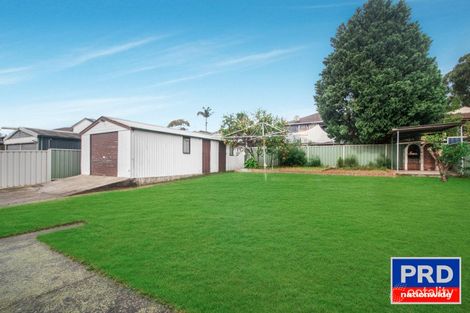 Property photo of 28 Echuca Crescent Koonawarra NSW 2530