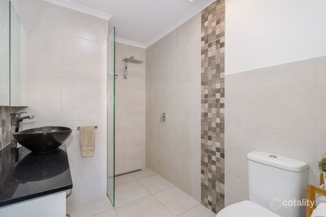 Property photo of 44 Thornbill Drive Eli Waters QLD 4655