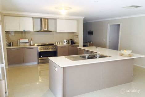 Property photo of 35 Dan Morgan Drive Cranbourne East VIC 3977