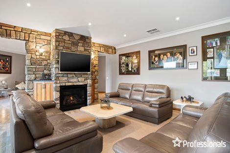 Property photo of 5 High Tor Mooroolbark VIC 3138