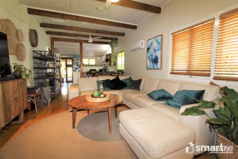 Property photo of 2308 Wynnum Road Wynnum QLD 4178