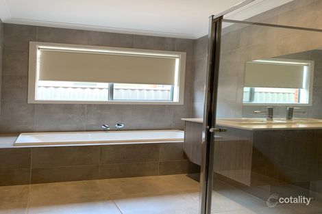 Property photo of 380 Davis Road Tarneit VIC 3029