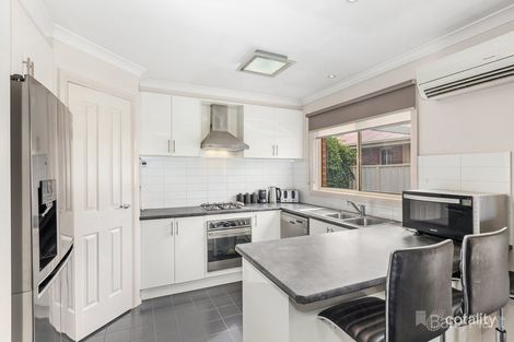 Property photo of 8 Geoffrey Court Kilmore VIC 3764