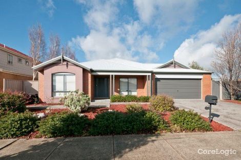 Property photo of 2 Parramatta Walk Craigieburn VIC 3064