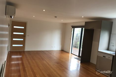 2/20 Pentland Pde, Seddon, VIC 3011