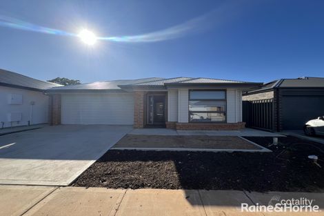 4 Cornwall St, Munno Para Downs, SA 5115