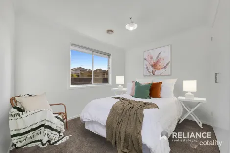 Property photo of 23 Moorookyle Avenue Tarneit VIC 3029
