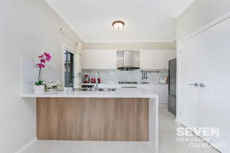 Property photo of 37 Kingfield Road North Kellyville NSW 2155