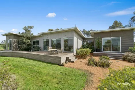 Property photo of 8 Bond Street Cobden VIC 3266