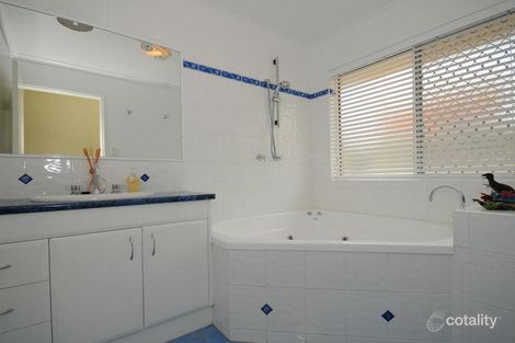 Property photo of 10 Hayman Court Kawungan QLD 4655