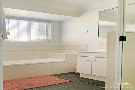 Property photo of 21 Sunbird Street Longreach QLD 4730