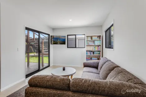 Property photo of 55 Dohles Rocks Road Kallangur QLD 4503