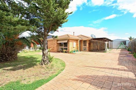 Property photo of 15 Lemco Walk Delahey VIC 3037