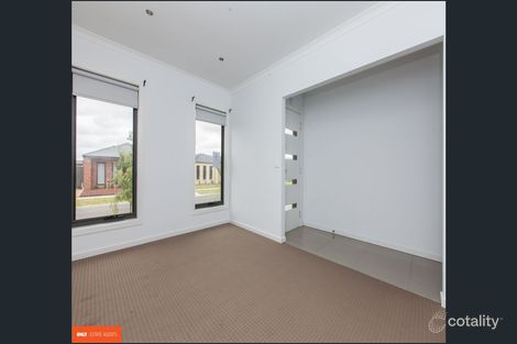 Property photo of 6 Tristram Rise Clyde North VIC 3978