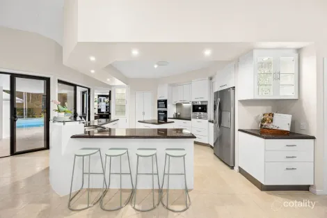 Property photo of 2 Firetail Court Tanawha QLD 4556