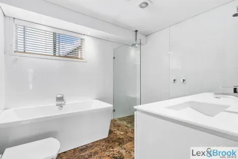 Property photo of 1 Kyd Place Wetherill Park NSW 2164