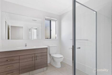 Property photo of 1/43 Avondale Drive Pimpama QLD 4209