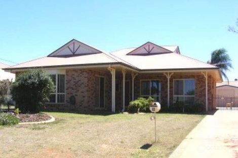 33 Windsor Cir, Kingaroy, QLD 4610