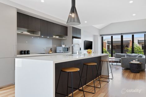 Property photo of 18 Monteith Place Ballarat Central VIC 3350